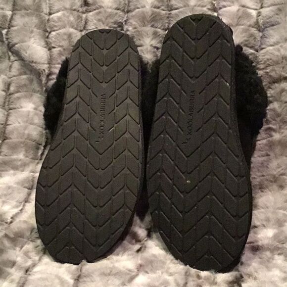 Kookaburra  by  Uggs  slippers - Picture 3 of 6